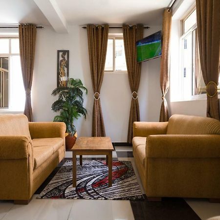 Two Mountains Lodge Arusha Bagian luar foto