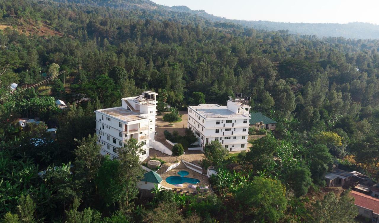 Two Mountains Lodge Arusha Bagian luar foto